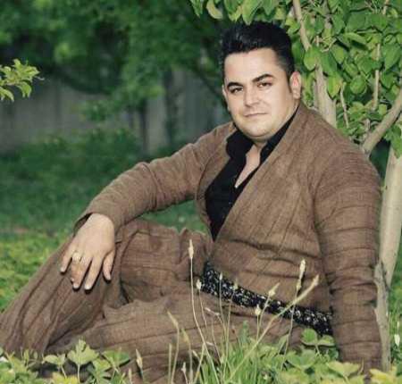 فرشاد امینی نه‌رمین هو نه‌رمین